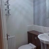 Photo 5: En-suite 