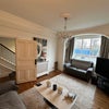 Photo 8: Lounge