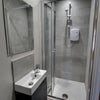 Photo 3: Room 6 En-Suite
