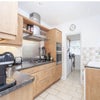 Photo 4: kitchen