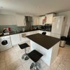 Photo 3: Kitchen