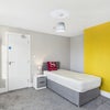 Photo 3: Room 1