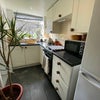 Photo 5: Annexe kitchen