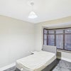 Photo 3: Room 1