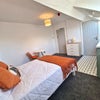 Photo 2: Room 6 (Studio En Suite)