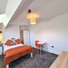 Photo 12: Room 6 (Studio En Suite)