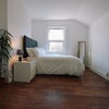 Photo 4: Room 1