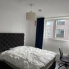 Photo 2: Ensuite room