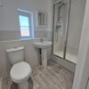 Photo 4: En-suite