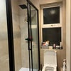Photo 5: Shared bathroom 2