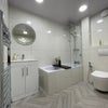 Photo 2: Bathroom 2 - end of feb available 