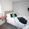 Photo 4: Good sized double bedroom with en-suite now available 