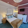 Photo 4: Room 1 - Large bright downstair bedroom £160pcw.