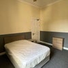 Photo 4: Room 1