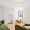 Photo 6: Lounge 1