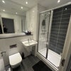 Photo 5: En-suite room bathroom