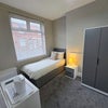 Photo 6: Room 1 - Single En Suite