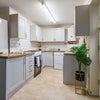 Photo 11: Kitchen