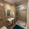 Photo 7: Family bathroom
