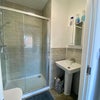Photo 4: Room Ensuite