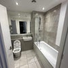 Photo 3: En-suite bathroom 