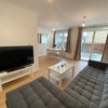Photo 6: livingroom