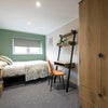 Photo 3: Room 5