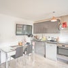 Photo 4: Kitchen