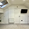 Photo 4: Large double bedroom with en-suite available now