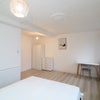 Photo 4: Room 1: £275 per week - Double room couples are welcome - £1,191 per month