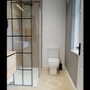 Photo 3: En suite bathroom 
