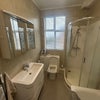 Photo 7: Main Bathroom 