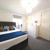 Photo 4: Room 2 en-suite
