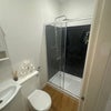 Photo 5: En suite 