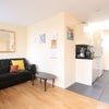 Photo 3: Lounge 