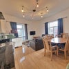 Photo 1: Spacious Living Room