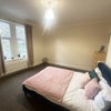 Photo 5: Room 4