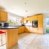 Photo 2: Superb, Modern Kitchen!