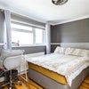 Photo 4: Room 1