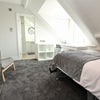 Photo 9: Room 4