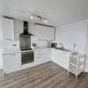 Photo 3: Kitchen