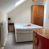 Photo 6: Room 6 Towards bed £625 pcm