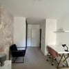 Photo 3: Ensuite room