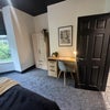 Photo 4: Room 1 with Ensuite