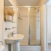 Photo 4: En-suite