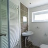 Photo 4: Bathroom