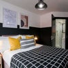Photo 2: Room 8 - Ensuite