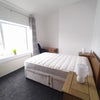 Photo 2: double large bedroom (exclusive use and lockable) for the lodger