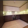 Photo 2: Kitchen