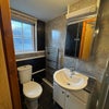 Photo 3: Room 7 ensuite 